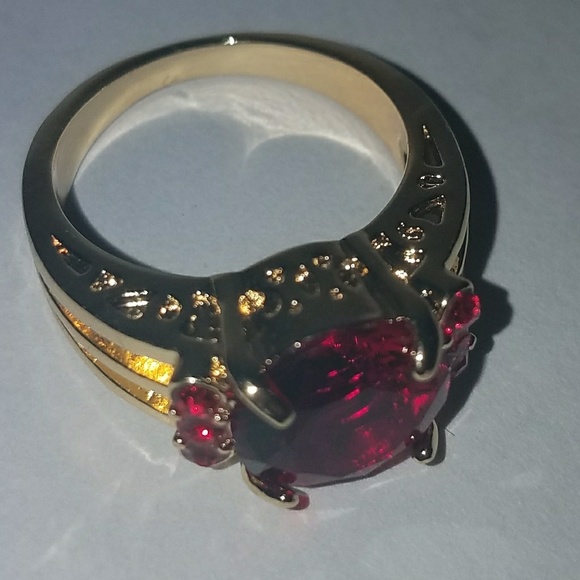 Cocktail Ring - Picture 2 of 2